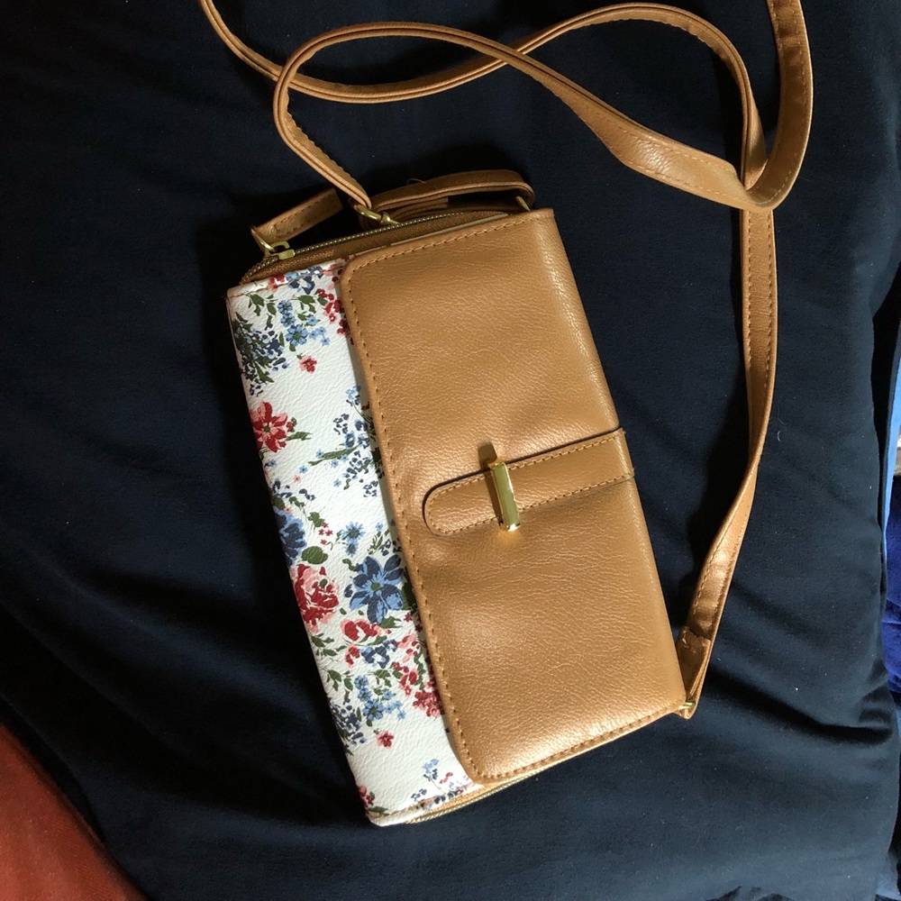 Brand new purse